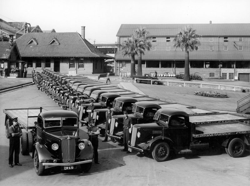 Fleet of Morris-Commercial Leader 5-ton lorries for sugar cartage, 1939