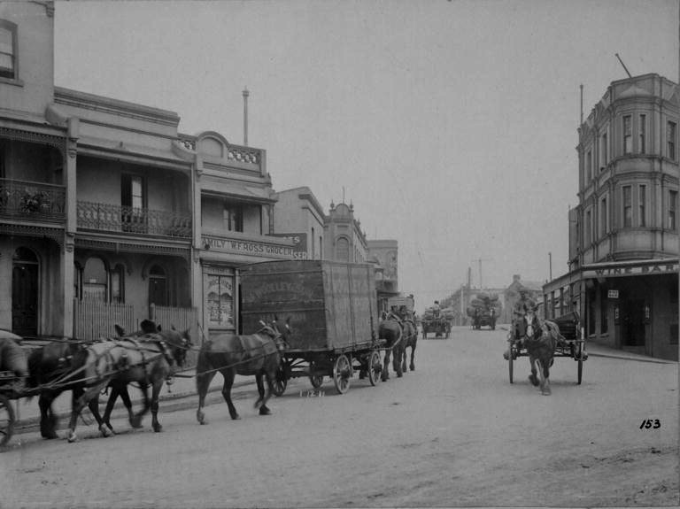 Horse-drawn carriages and carts 1911, Union Street and Pyrmont Bridge Road.